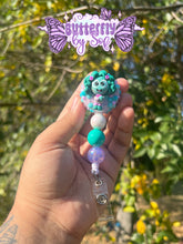 Load image into Gallery viewer, Envy themed badge reel ( 360 Swivel Clip )