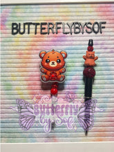 Load image into Gallery viewer, Bear themed badge reel and pen set