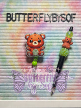 Load image into Gallery viewer, Bear themed badge reel and pen set