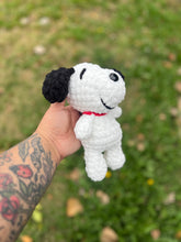 Load image into Gallery viewer, Snoopy crochet plushie