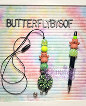 Load image into Gallery viewer, Bear beaded lanyard and pen set with bling